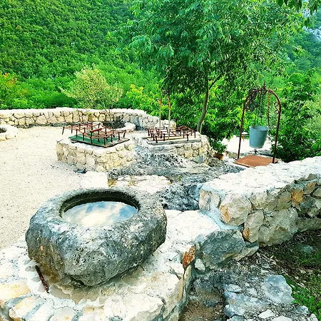 Makarska Ethno Village Kokorici