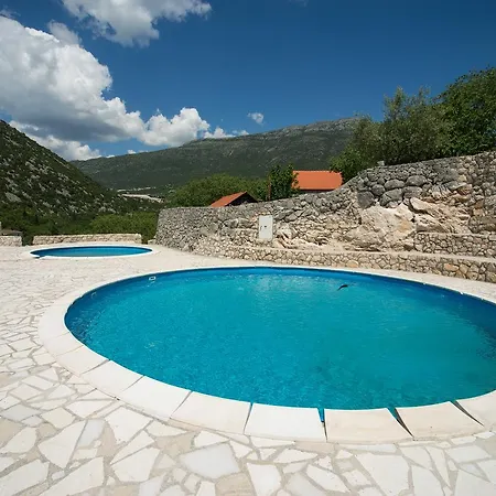 Ethno Village Kokorici 3*